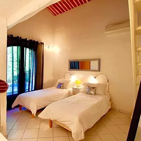 Hotel Cigales - Roquebrune-sur Argens