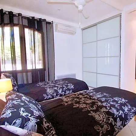 Отель Cigales - Рокбрюн-сюр-Аржан